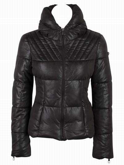 Doudoune Blouson GUESS Taille 16 Ans - Couleur Vert Olive - Occasion Très Bon état - Pour Ado Fille Ou Unisexe